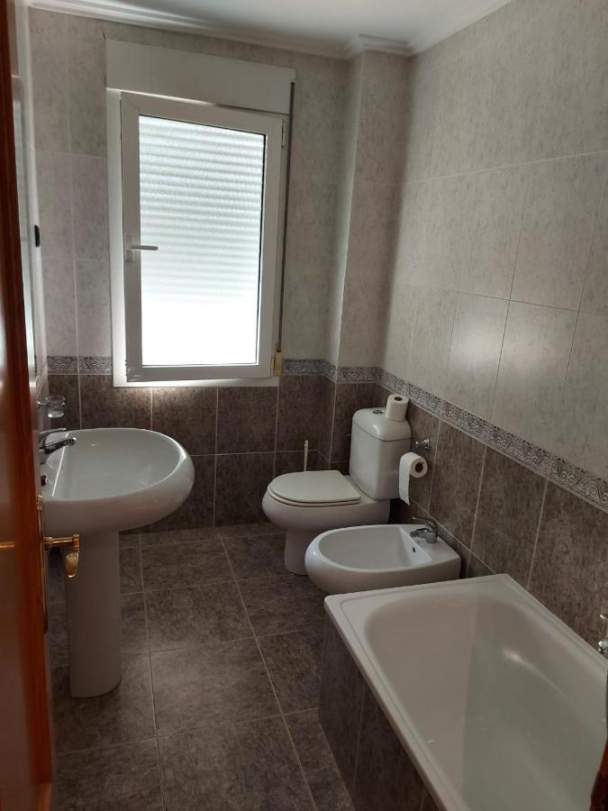 Hostal Linares Villanueva de Argaño Exteriör bild